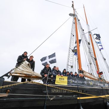 Full Circle Expedition sets sail on 2000-mile UK voyage carrying Invictus Games Flag